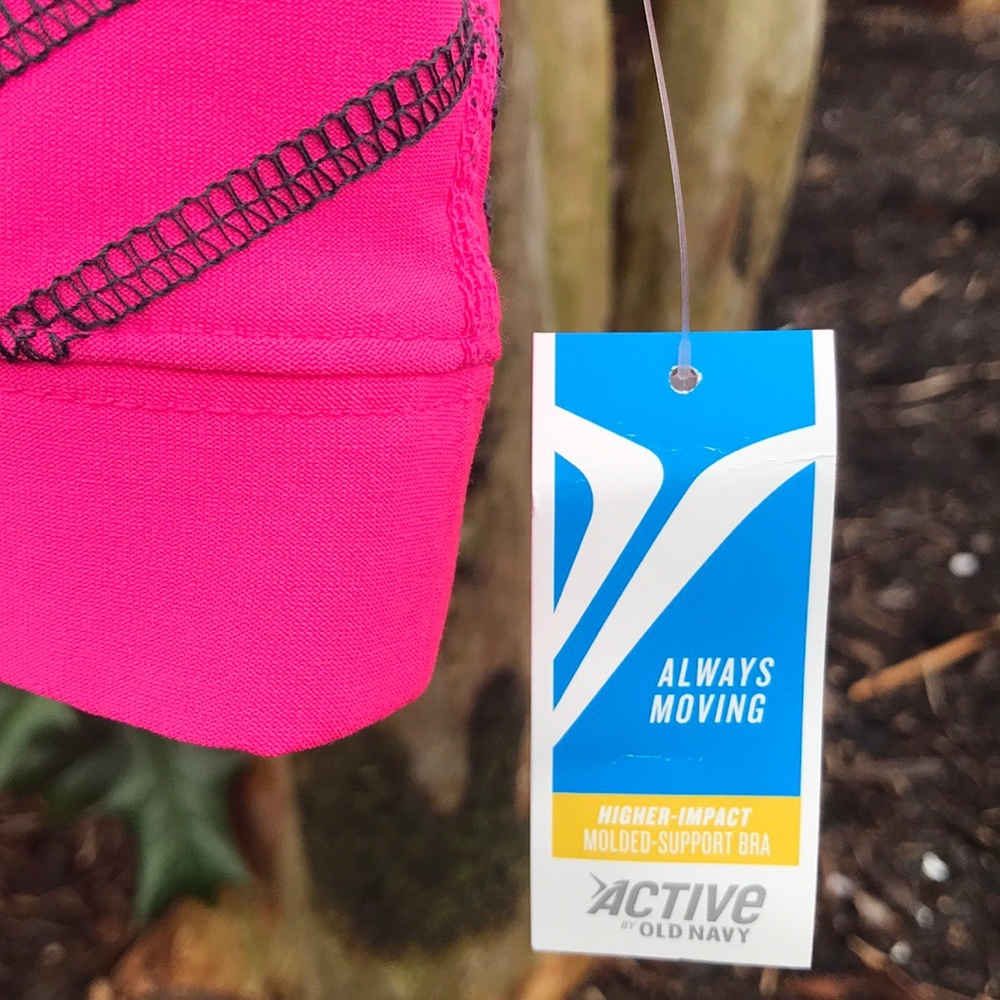 NWT Old Navy Active Go Dry Pink Sports Bra & NOBO No Boundaries Soft Capris S